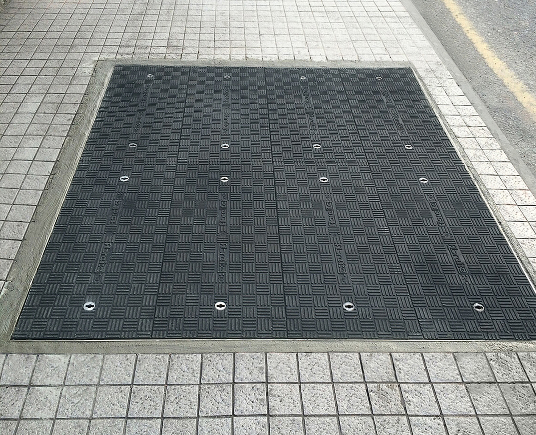 Lightweight GRP composite trench covers