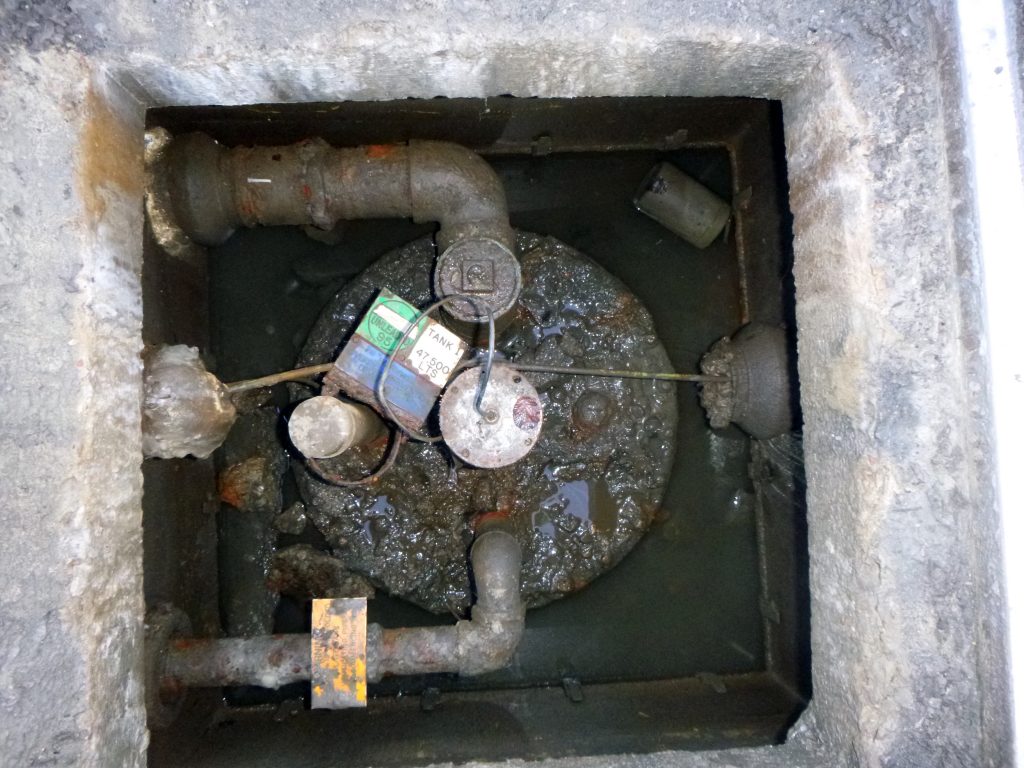 At this site, the old tank upstands were too small for the traditional bolt down chambers tank sumps / chambers