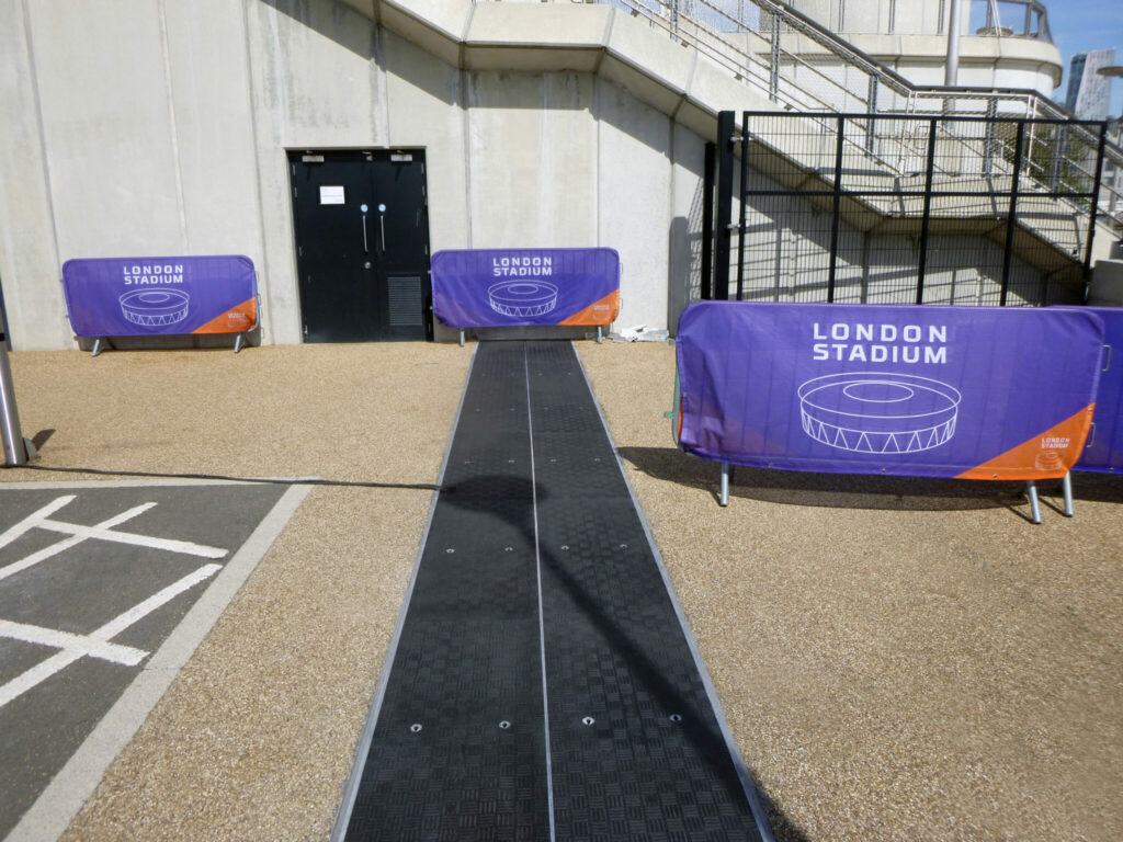 Fibrelite’s FRP GRP trench access covers were installed and fully operational within 2 days